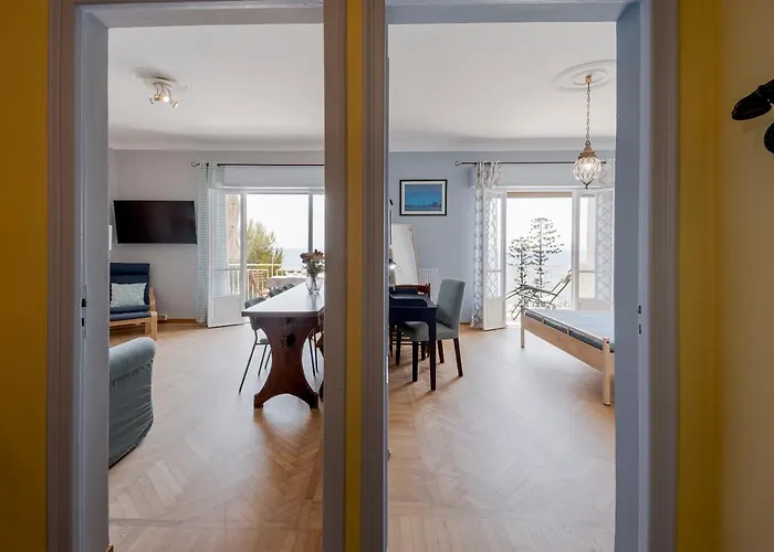 Guesthost - Foce Charming Seaview Flat Appartement *