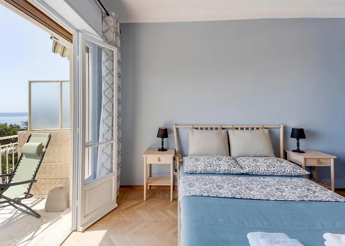 Guesthost - Foce Charming Seaview Flat Apartamento San Remo