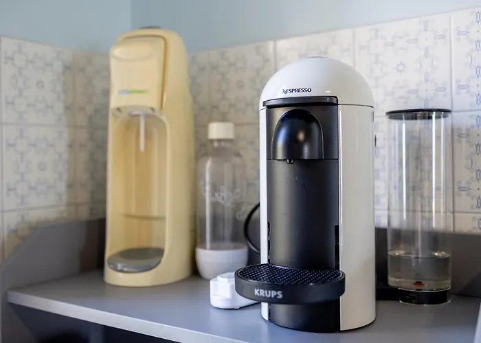 Guesthost - Foce Charming Seaview Flat *