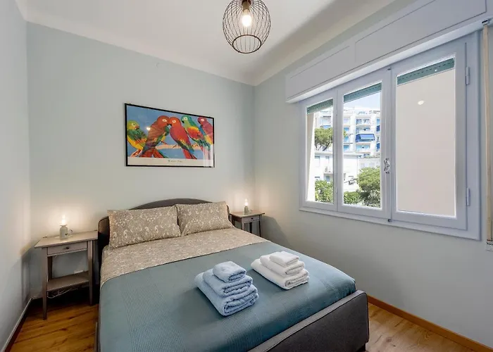 Apartamento Guesthost - Foce Charming Seaview Flat *